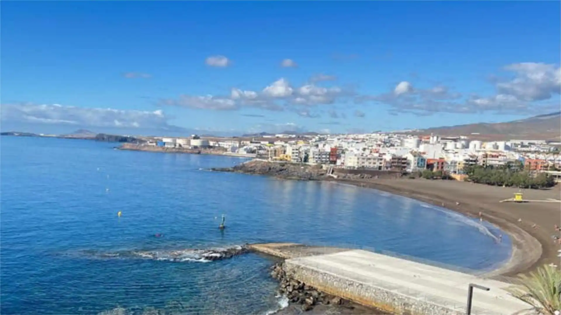 Piso en venta en Playa del Hombre - Taliarte - Salinetas Vista exterior de Piso en venta en Telde