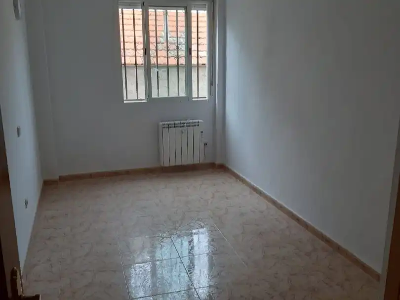 Piso de alquiler en Calle Panadería, 1, Navalagamella Habitación de Piso de alquiler en Navalagamella