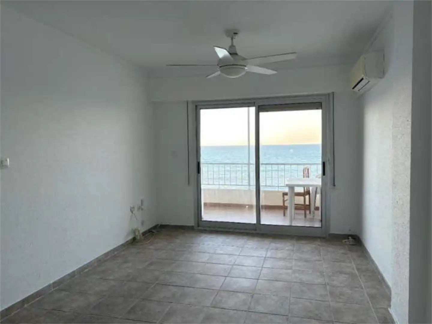 Flat for sale in Zona Playa del Cura Dining room of Flat for sale in Torrevieja with Heating, Private garden and Terrace