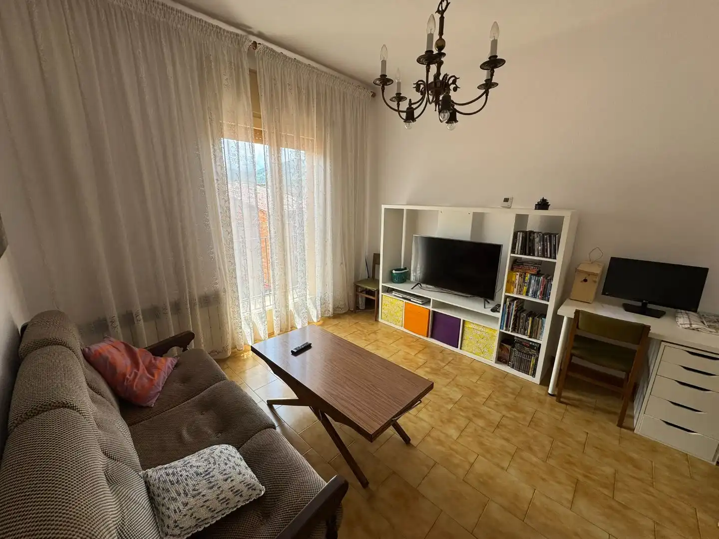 Flat for sale in Carrer de Sant Amand, 7, Sant Joan de les Abadesses Living room of Flat for sale in Sant Joan de les Abadesses with Balcony