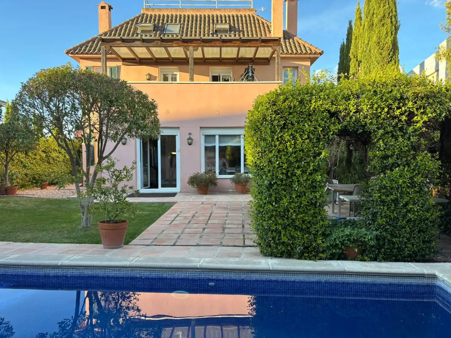 Houses for sale in Calle de Felipe Clemente de Diego, 1, Pueblo