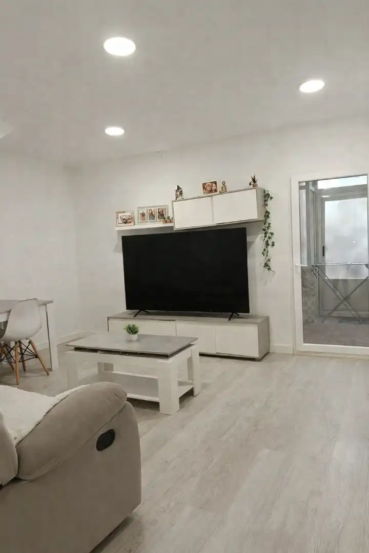 Planta baixa en venda a Calle Maestro Amadeo Vives, 22, Centro Sala d'estar de Planta baixa en venda en Elda amb Parquet i Traster