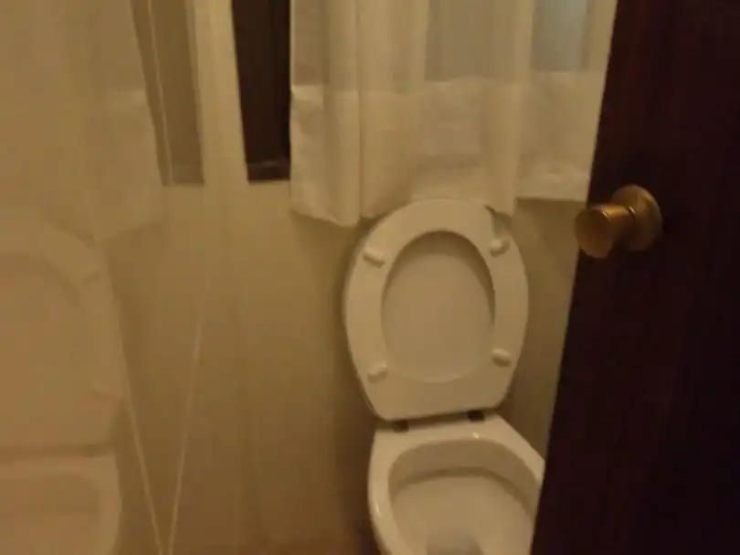 Flat for rent in Secundino Esnaola Kalea, 29, Gros Bathroom of Flat for rent in Donostia - San Sebastián with Heating, Parquet flooring and Storage room