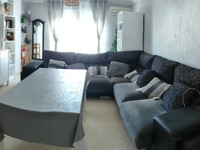 Piso de alquiler en Avenida Puerta del Sur, Puertas del sur - Guadabajaque Sala de estar de Piso de alquiler en Jerez de la Frontera con Aire acondicionado, Calefacción y Piscina
