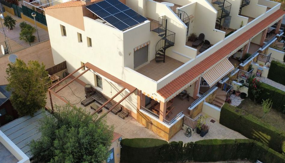 Casa adosada en venta en Carrer de Miquel Martí I Pol, 2, Platja de Mont-roig, Mont-roig del Camp - imagen 1 Foto 1 de Casa adosada en venta en Carrer de Miquel Martí I Pol, 2, Platja de Mont-roig, Mont-roig del Camp