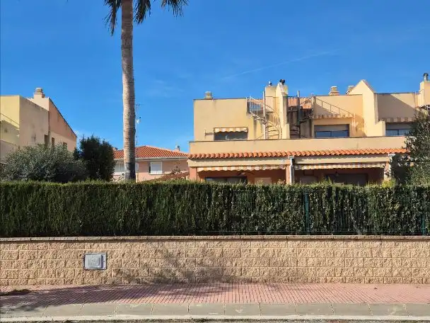 Casa adosada en venda a Carrer de Miquel Martí I Pol, 2, Platja de Mont-roig Casa adosada en venda a Carrer de Miquel Martí I Pol, 2, Platja de Mont-roig