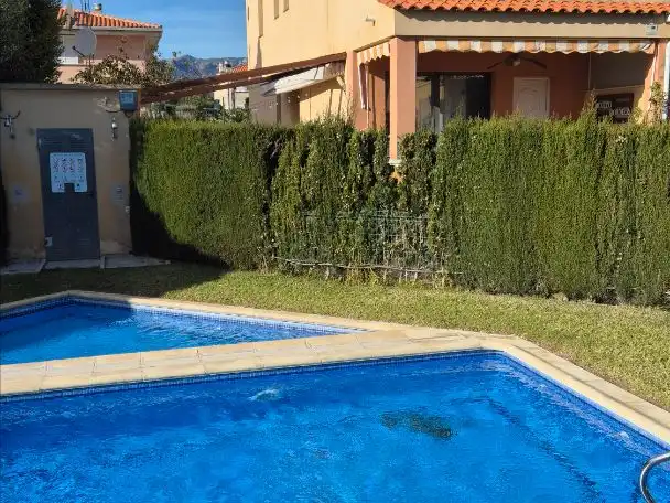 Casa adosada en venda a Carrer de Miquel Martí I Pol, 2, Platja de Mont-roig Casa adosada en venda a Carrer de Miquel Martí I Pol, 2, Platja de Mont-roig