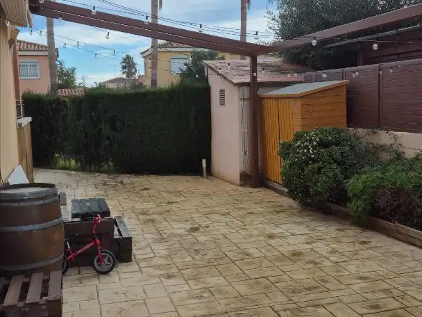 Casa adosada en venda a Carrer de Miquel Martí I Pol, 2, Platja de Mont-roig Casa adosada en venda a Carrer de Miquel Martí I Pol, 2, Platja de Mont-roig
