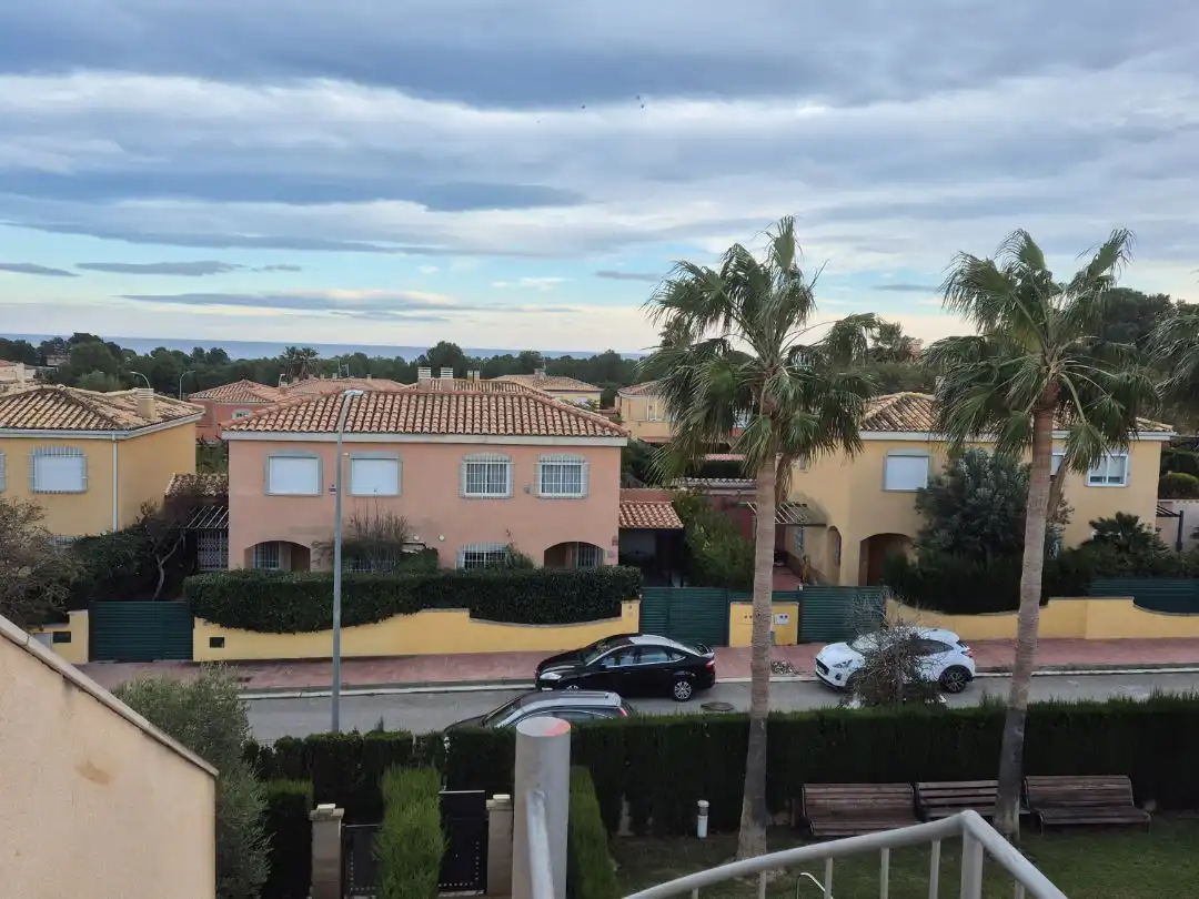 Casa adosada en venda a Carrer de Miquel Martí I Pol, 2, Platja de Mont-roig Casa adosada en venda a Carrer de Miquel Martí I Pol, 2, Platja de Mont-roig