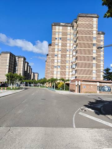 Piso en Alquiler en Los Olmillos, 3 en Villamuriel de Cerrato