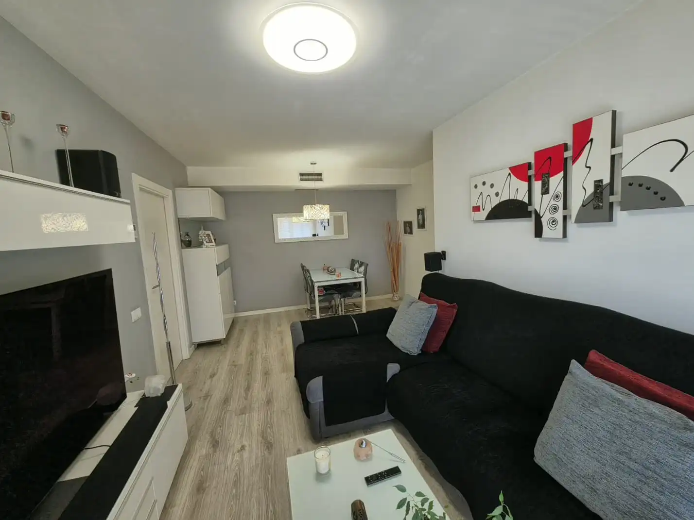 Living room of Flat for sale in L'Hospitalet de Llobregat  with Air Conditioner, Heating and Private garden