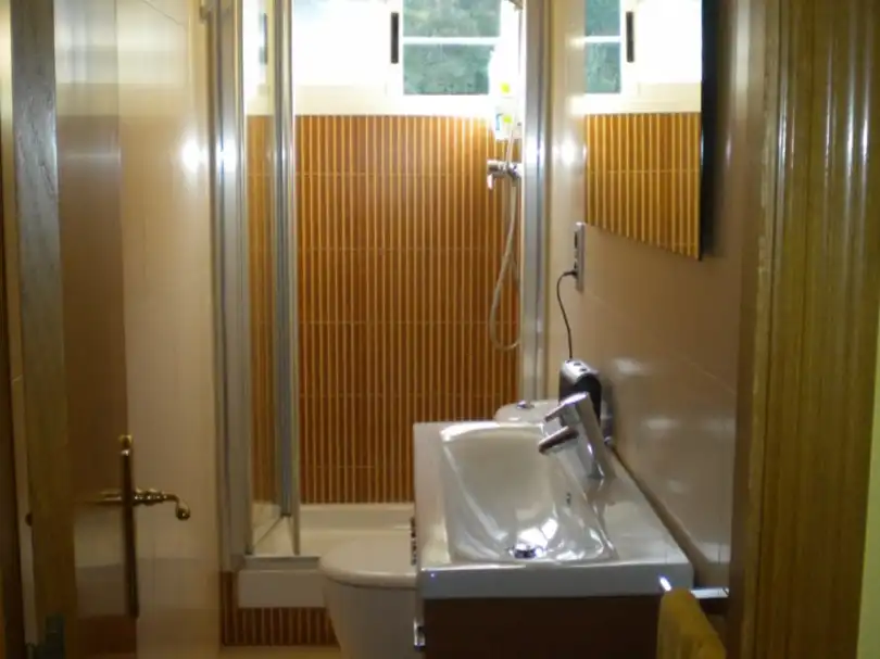 Bathroom of Flat for sale in  Barcelona Capital  with Air Conditioner