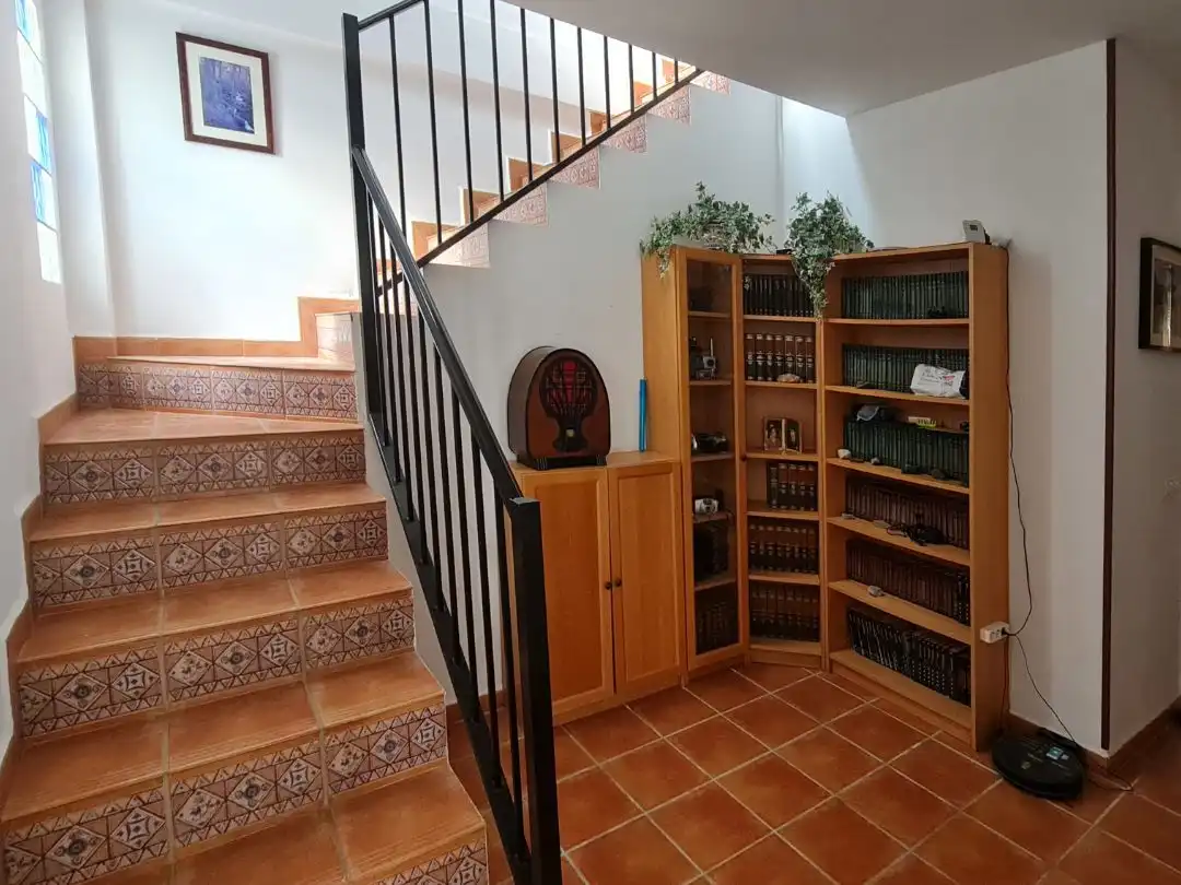 Piso en venta en Osuna, 13, Los Lagos Piso en venta en Guillena con Aire acondicionado, Calefacción y Jardín privado