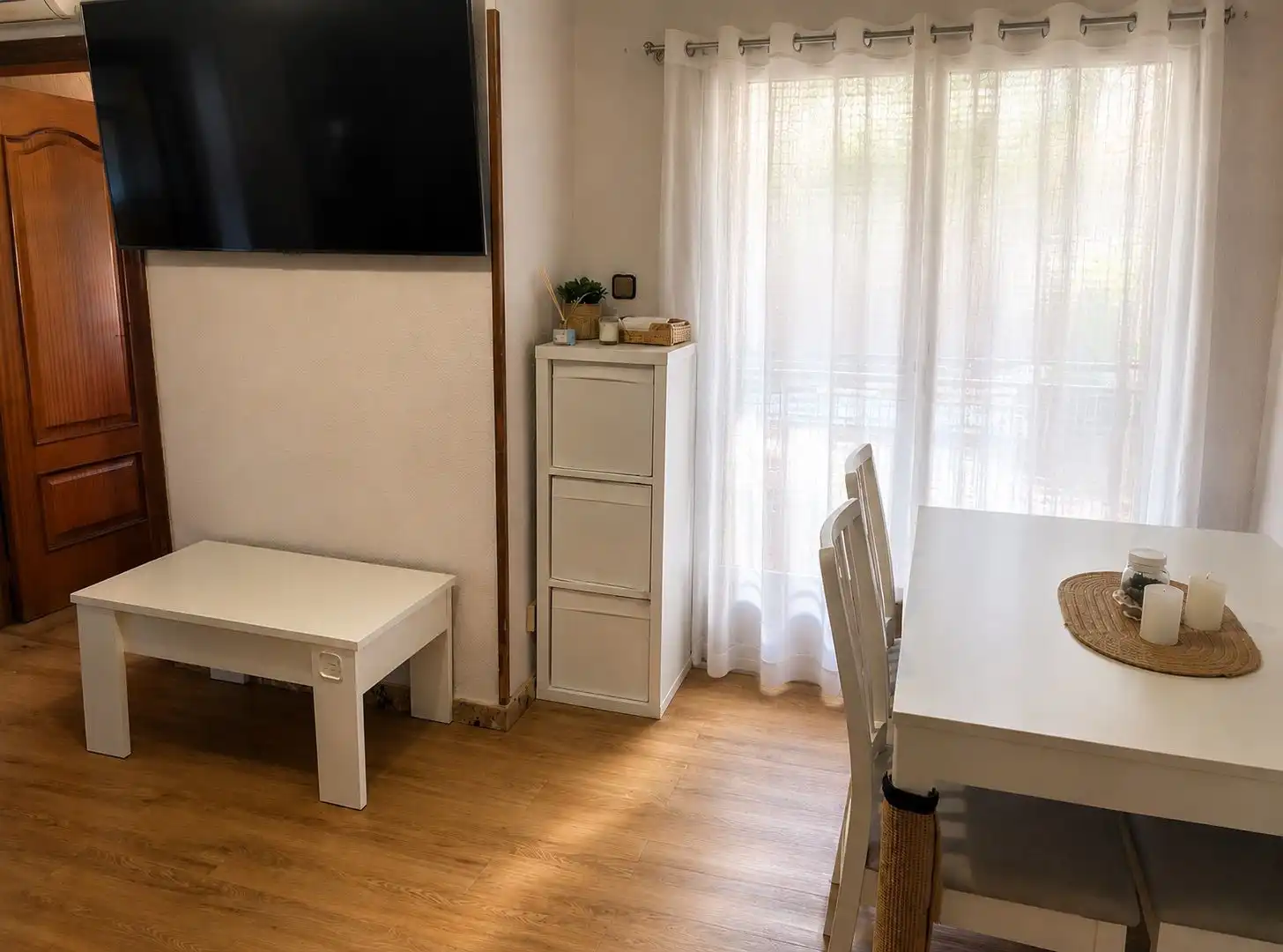 Piso en venta en Calle San Froilán, 4, Almendrales Sala de estar de Piso en venta en Madrid con Aire acondicionado, Amueblado y Horno