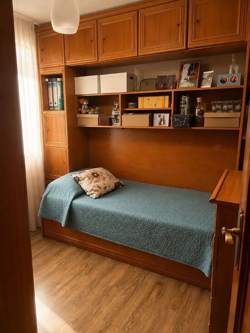 Piso en venta en Calle San Froilán, 4, Almendrales Habitación de Piso en venta en Madrid con Aire acondicionado, Amueblado y Horno