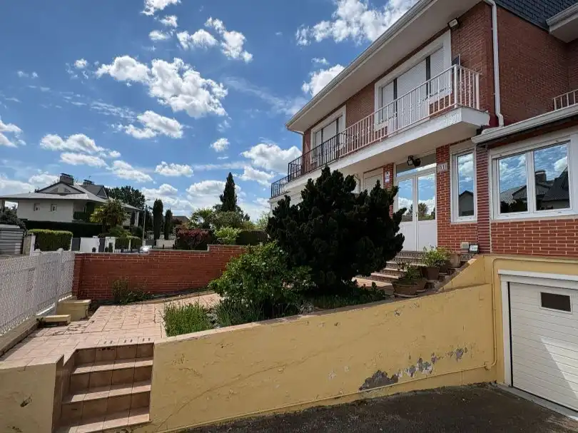 Casa o xalet en venda a Avenida Prado Valdelagua, 51, Santa Marta de Tormes Vista exterior de Casa o xalet en venda en Santa Marta de Tormes amb Terrassa i Balcó