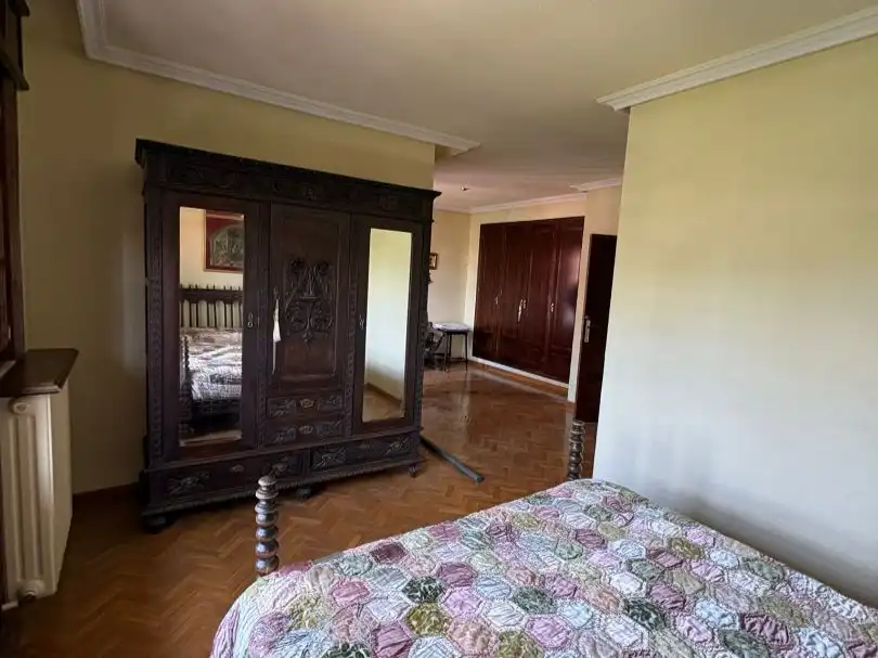 Casa o xalet en venda a Avenida Prado Valdelagua, 51, Santa Marta de Tormes Dormitori de Casa o xalet en venda en Santa Marta de Tormes amb Terrassa i Balcó