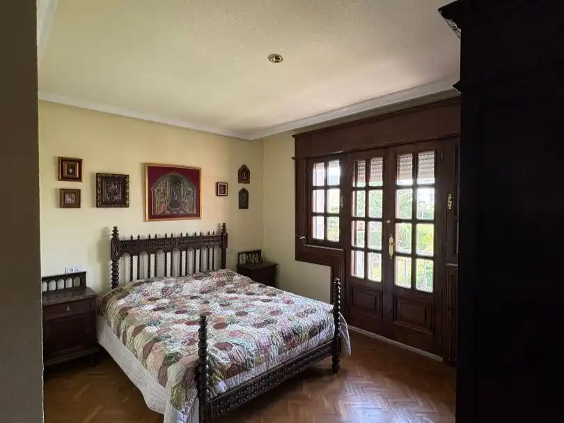 Casa o xalet en venda a Avenida Prado Valdelagua, 51, Santa Marta de Tormes Dormitori de Casa o xalet en venda en Santa Marta de Tormes amb Terrassa i Balcó