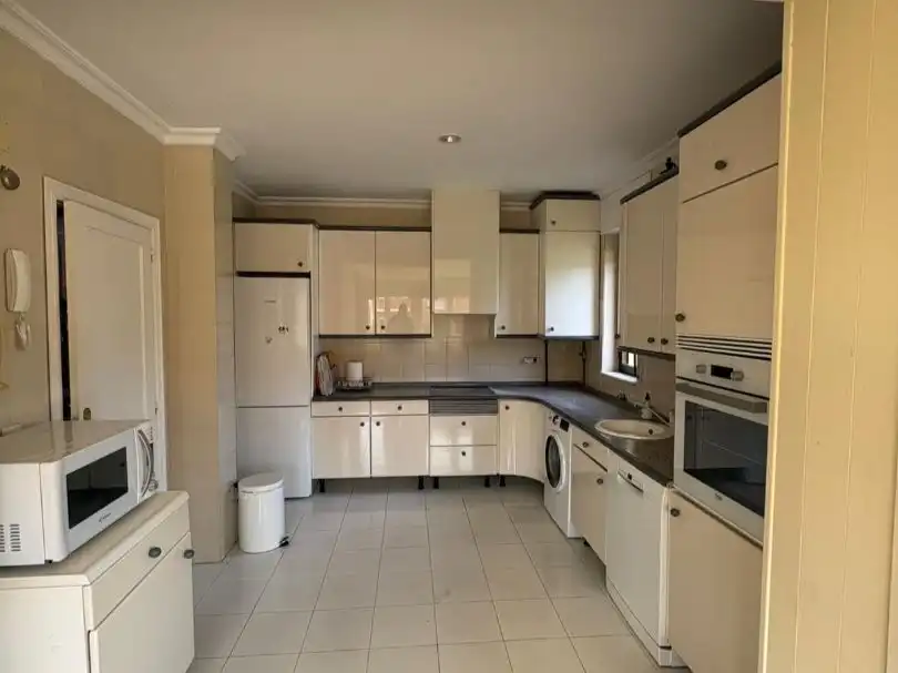 Casa o xalet en venda a Avenida Prado Valdelagua, 51, Santa Marta de Tormes Cuina de Casa o xalet en venda en Santa Marta de Tormes amb Terrassa i Balcó