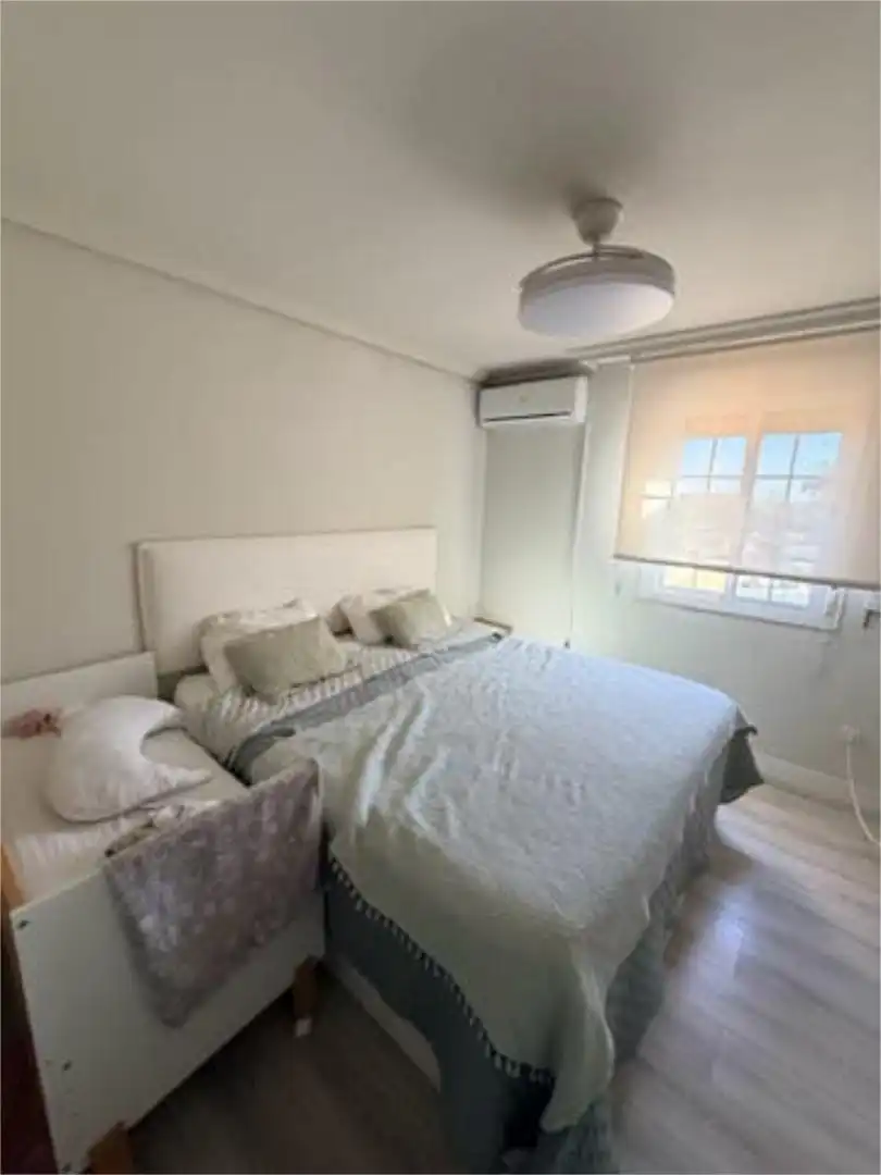 Wohnung zum Verkauf in Castilleja de la Cuesta Schlafzimmer von Wohnung zum Verkauf in Castilleja de la Cuesta