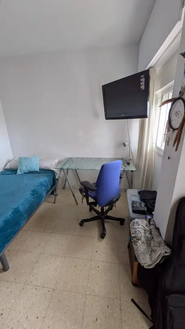 Zimmer in Avinguda del Primat Reig, 96, Jaume Roig Zimmer in Avinguda del Primat Reig, 96, Jaume Roig