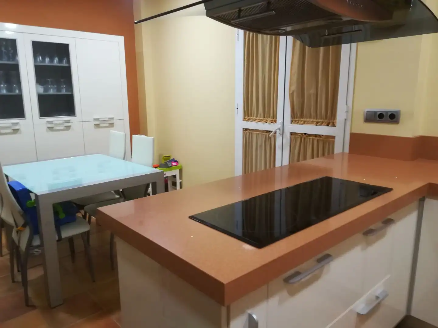 Flat for rent in Pasaje Baltasar Gracián, 13, Arco Norte - Avda. España Flat for rent in Pasaje Baltasar Gracián, 13, Arco Norte - Avda. España