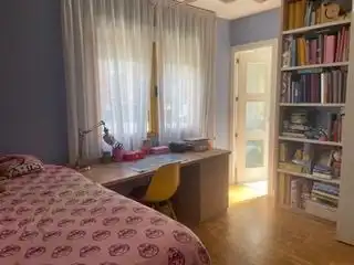 Dormitori de Pis en venda en  Madrid Capital amb Terrassa i Piscina