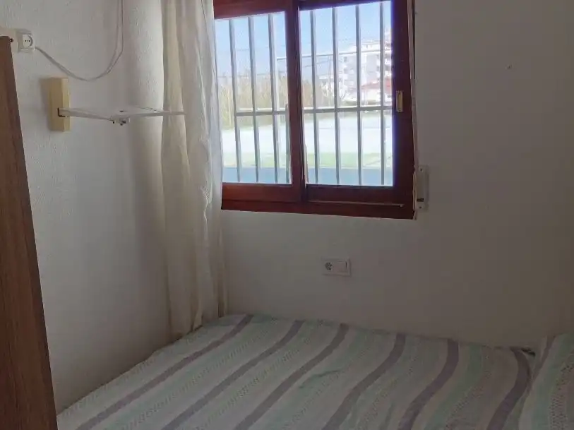 Wohnung zum Verkauf in Carrer Les Barques, 2, Tavernes de la Valldigna Schlafzimmer von Wohnung zum Verkauf in Tavernes de la Valldigna mit Terrasse und Balkon