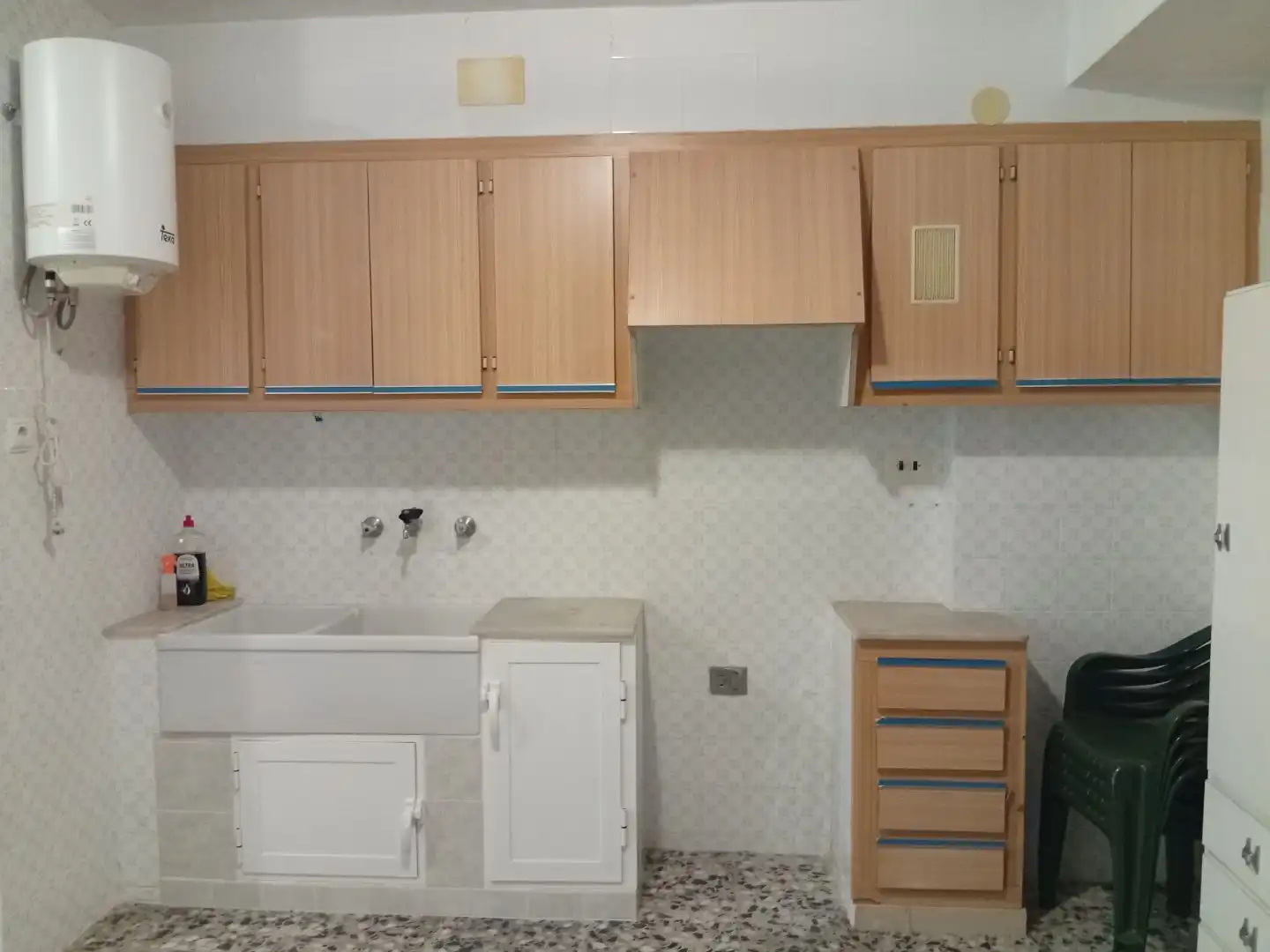 Wohnung zum Verkauf in Carrer Les Barques, 2, Tavernes de la Valldigna Küche von Wohnung zum Verkauf in Tavernes de la Valldigna mit Terrasse und Balkon