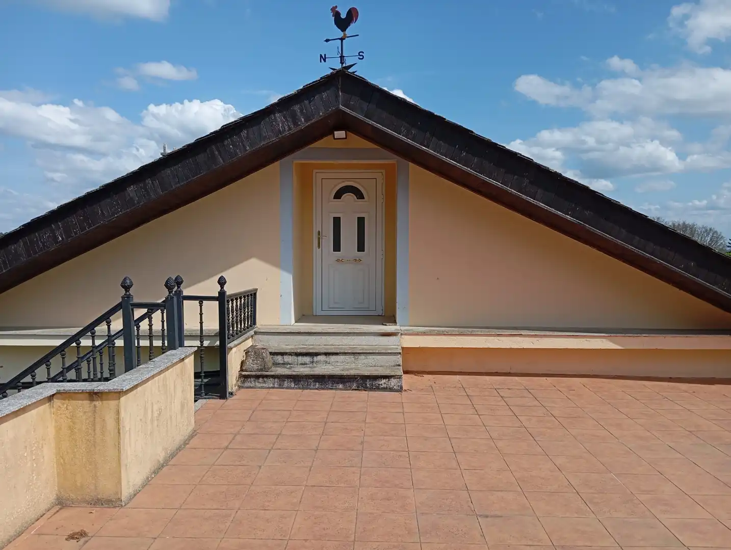 Vista exterior de Casa o chalet en venta en Lugo con Calefacción, Jardín privado y Terraza