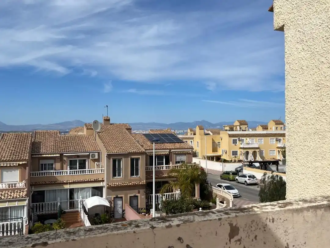 Detached homes for sale in Calle Canarias, 12, Monte y Mar Exterior view of Detached homes for sale in Santa Pola with Air Conditioner, Terrace and Balcony