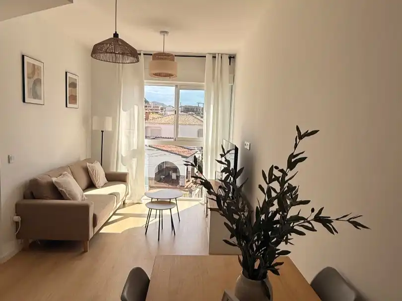 Piso de alquiler en Camino Viejo de Vélez, 8, Añoreta Baja Sala de estar de Piso de alquiler en Rincón de la Victoria con Aire acondicionado, Calefacción y Parquet