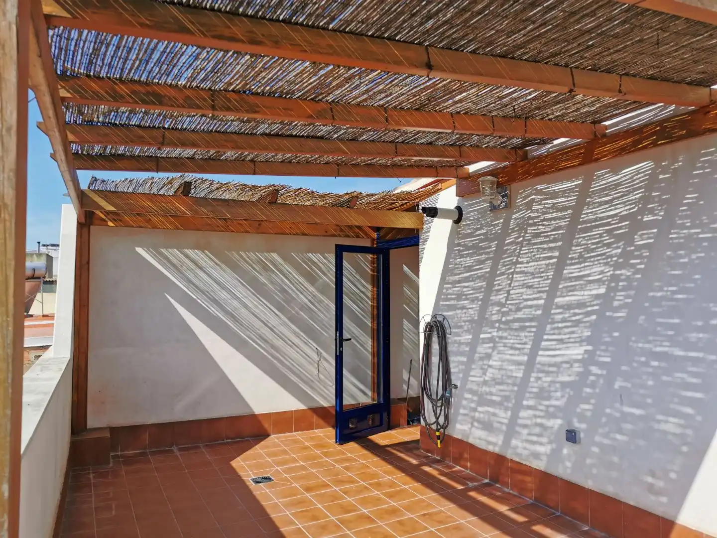 Casa adosada de alquiler en Carrer Dos de Maig, 6, Riba-roja de Túria Terraza de Casa adosada de alquiler en Riba-roja de Túria con Calefacción, Terraza y Balcón