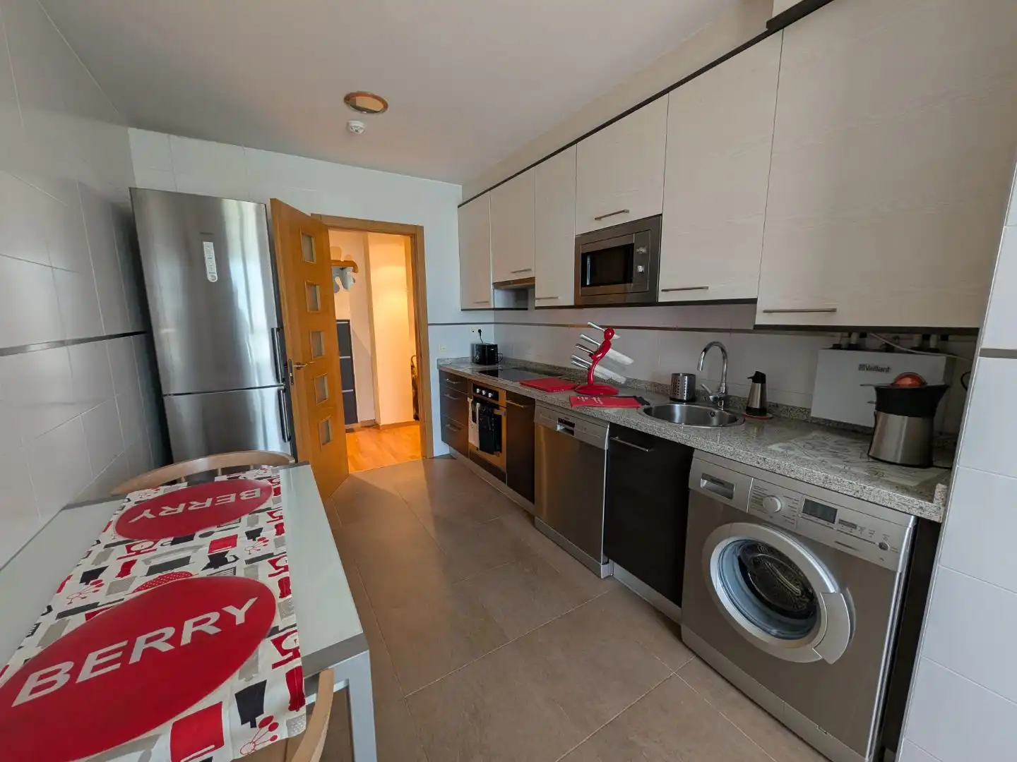 Wohnung zum Verkauf in Calle de Álava, 76, Roces Küche von Wohnung zum Verkauf in Gijón