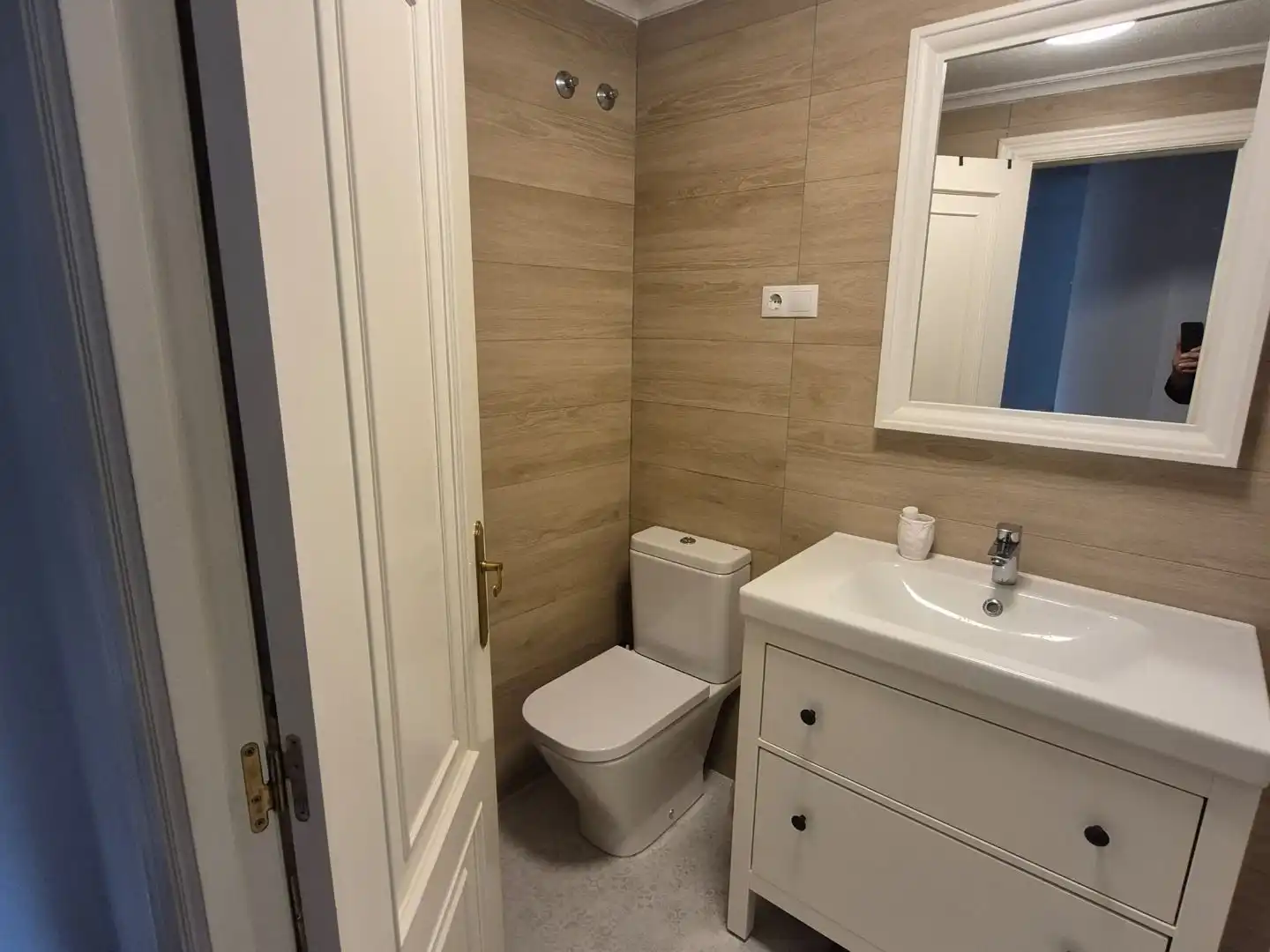 Flat for sale in Avenida del Párroco Pablo Díez, 102, Trobajo del Camino Bathroom of Flat for sale in San Andrés del Rabanedo with Heating, Private garden and Parquet flooring