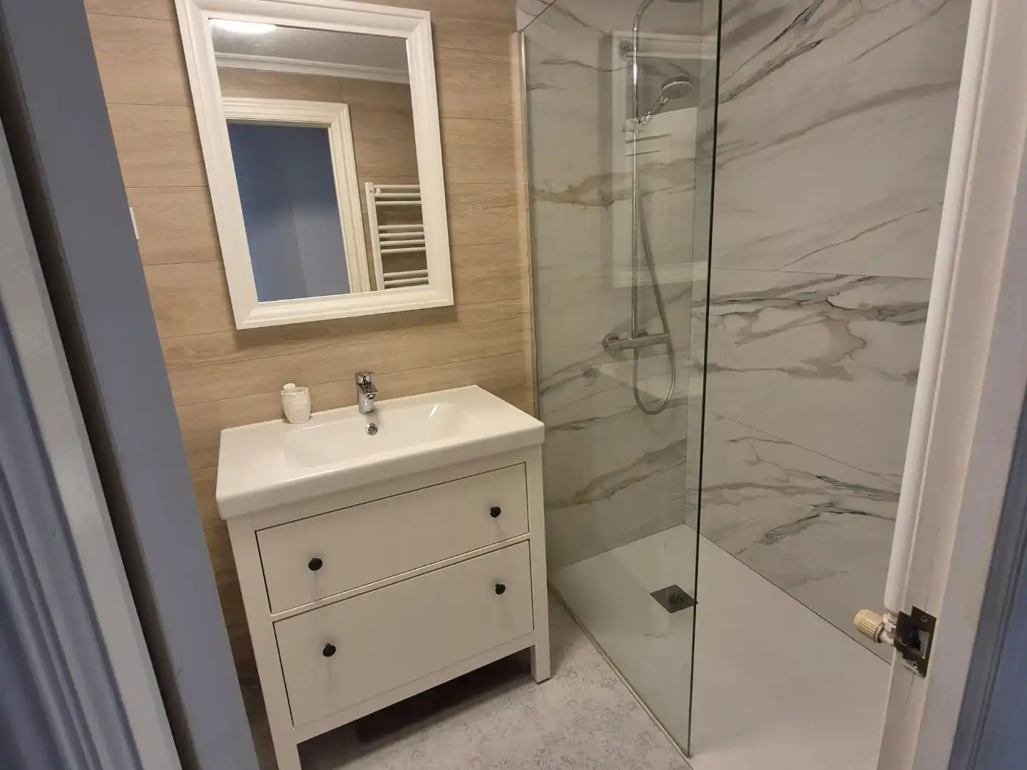 Flat for sale in Avenida del Párroco Pablo Díez, 102, Trobajo del Camino Bathroom of Flat for sale in San Andrés del Rabanedo with Heating, Private garden and Parquet flooring