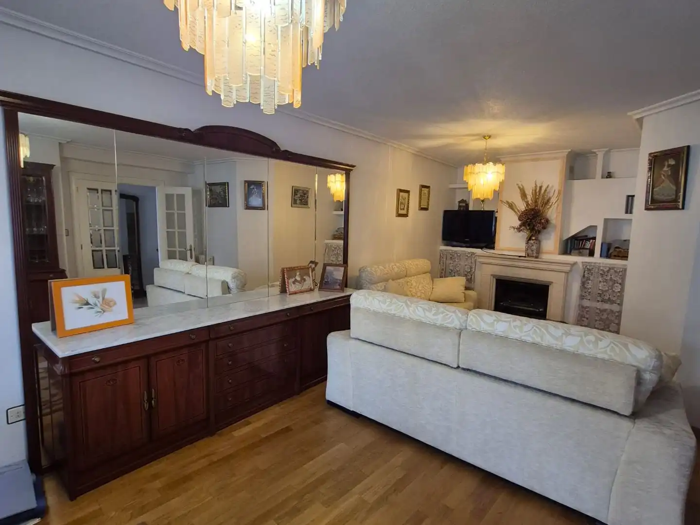 Flat for sale in Avenida del Párroco Pablo Díez, 102, Trobajo del Camino Living room of Flat for sale in San Andrés del Rabanedo with Heating, Private garden and Parquet flooring