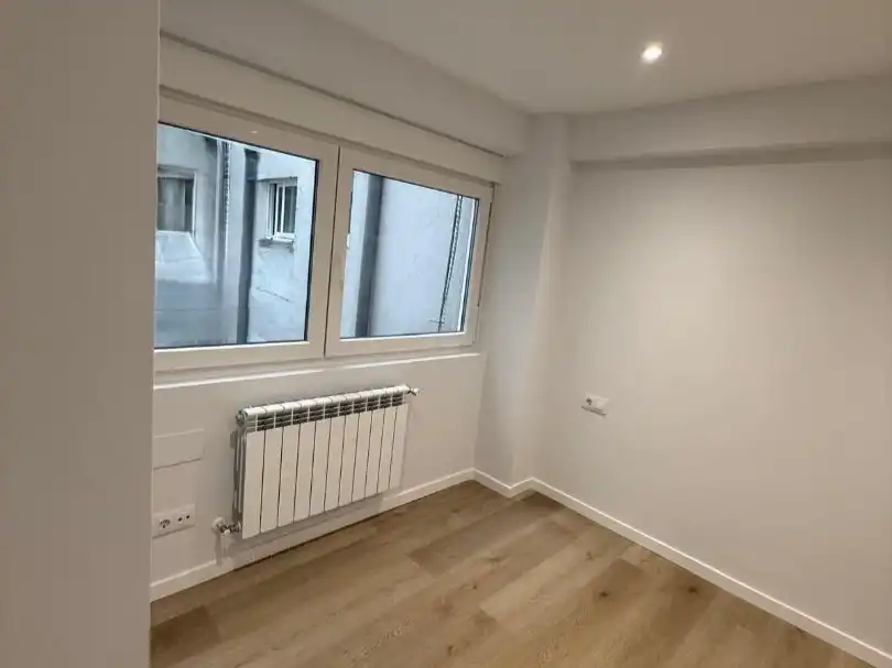 Piso en venta en Rúa Padre Don Rúa, 1, Plaza España - Corte Inglés Habitación de Piso en venta en Vigo con Terraza y Balcón