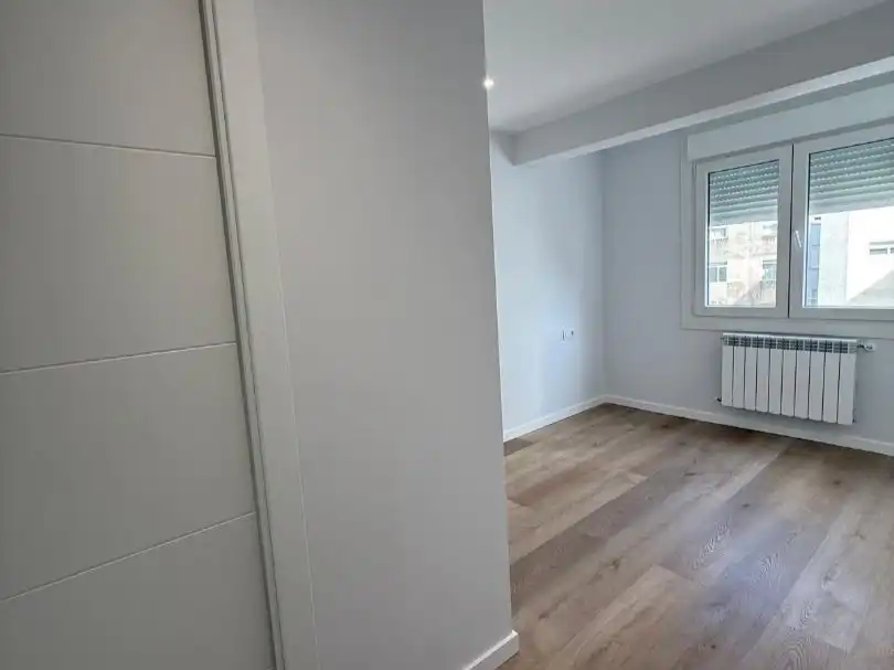 Piso en venta en Rúa Padre Don Rúa, 1, Plaza España - Corte Inglés Habitación de Piso en venta en Vigo con Terraza y Balcón