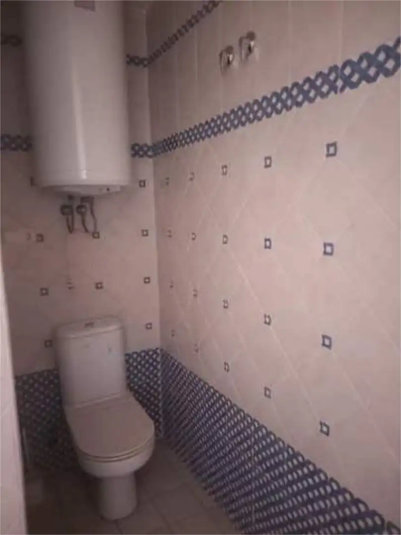 Dachboden zum Verkauf in San Luis Badezimmer von Dachboden zum Verkauf in Almería Capital mit Terrasse