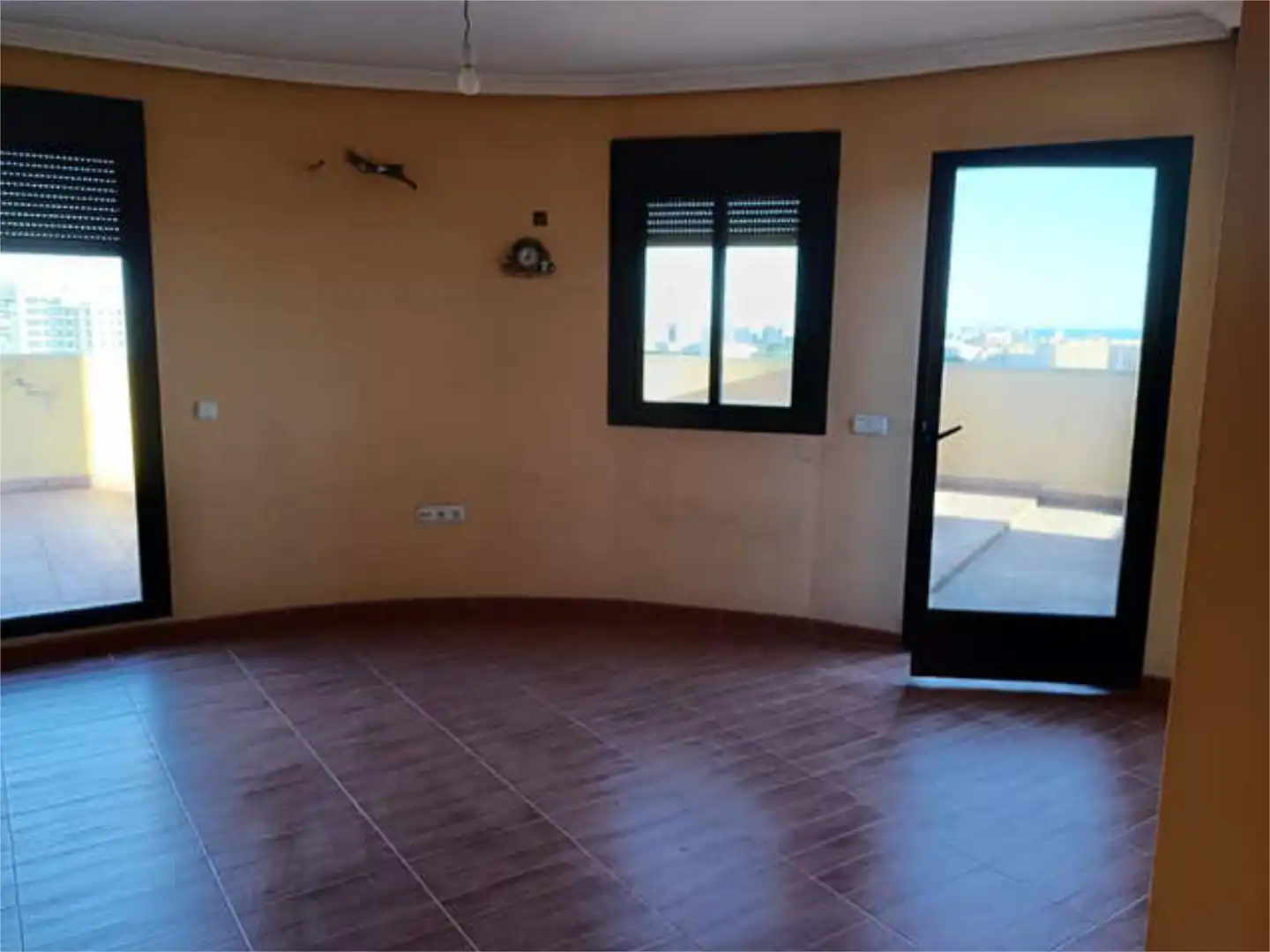 Dachboden zum Verkauf in San Luis Terrasse von Dachboden zum Verkauf in Almería Capital mit Terrasse