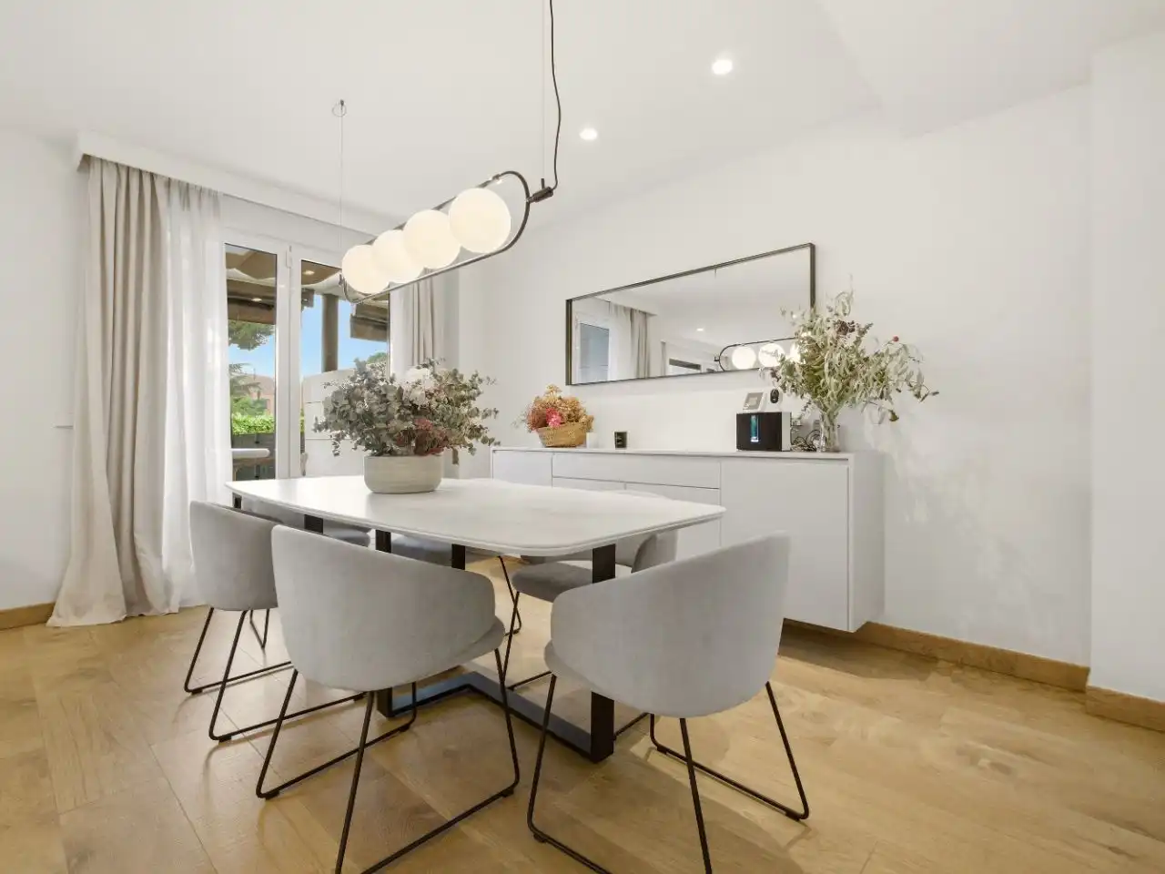 Wohnung zum Verkauf in Calle Fernando Ruiz de León, 2, Norte Esszimmer von Wohnung zum Verkauf in Pozuelo de Alarcón mit Klimaanlage, Heizung und Privatgarten