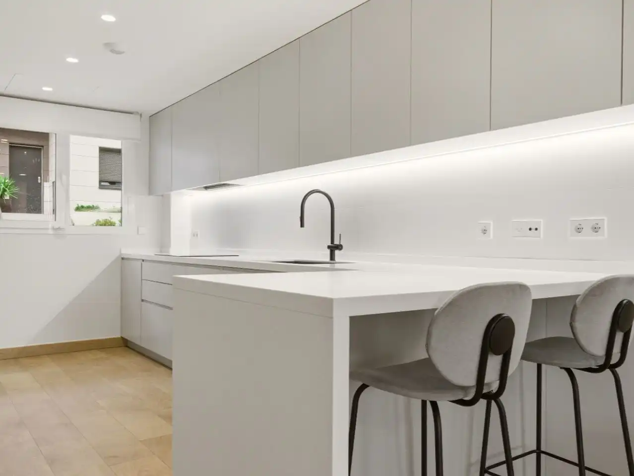 Wohnung zum Verkauf in Calle Fernando Ruiz de León, 2, Norte Küche von Wohnung zum Verkauf in Pozuelo de Alarcón mit Klimaanlage, Heizung und Privatgarten