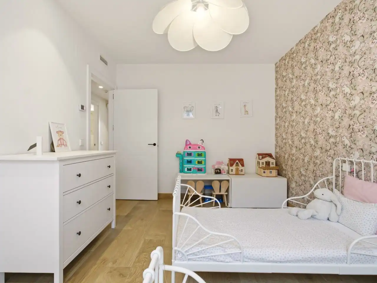 Wohnung zum Verkauf in Calle Fernando Ruiz de León, 2, Norte Schlafzimmer von Wohnung zum Verkauf in Pozuelo de Alarcón mit Klimaanlage, Heizung und Privatgarten