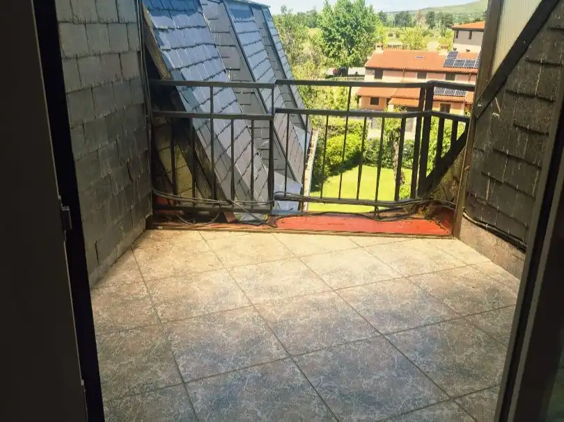 Piso en venta en Calle Matabueyes, 12, Palazuelos de Eresma Terraza de Piso en venta en Palazuelos de Eresma con Terraza y Balcón