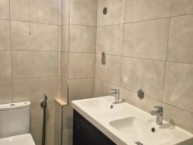 Piso en venta en Calle Matabueyes, 12, Palazuelos de Eresma Baño de Piso en venta en Palazuelos de Eresma con Terraza y Balcón