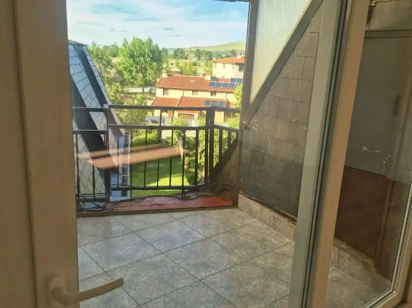 Piso en venta en Calle Matabueyes, 12, Palazuelos de Eresma Terraza de Piso en venta en Palazuelos de Eresma con Terraza y Balcón