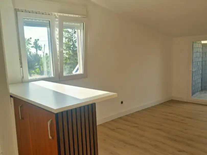 Piso en venta en Calle Matabueyes, 12, Palazuelos de Eresma Habitación de Piso en venta en Palazuelos de Eresma con Terraza y Balcón