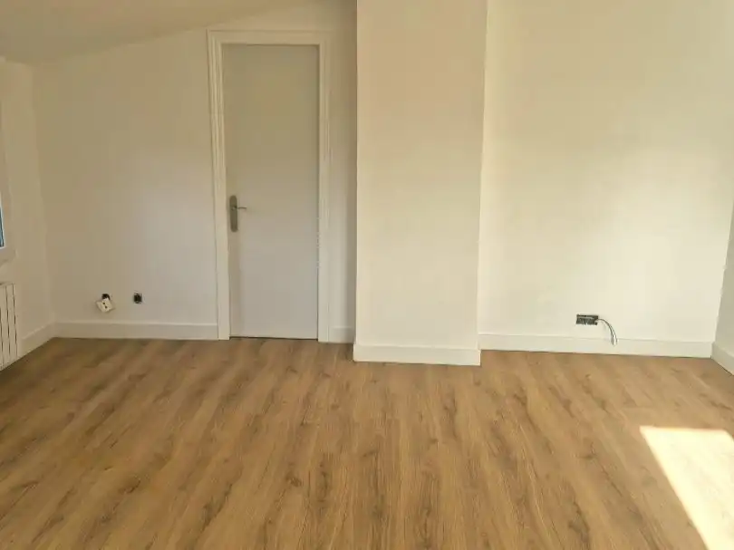 Piso en venta en Calle Matabueyes, 12, Palazuelos de Eresma Piso en venta en Palazuelos de Eresma con Terraza y Balcón