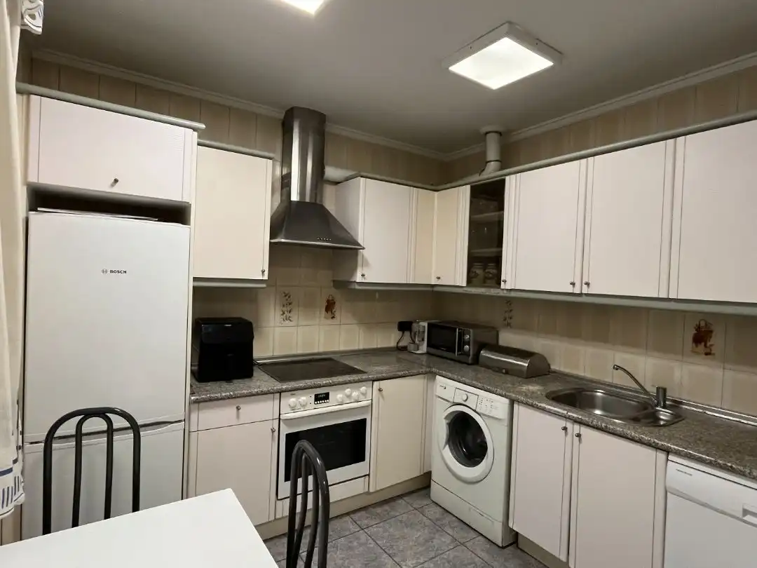 Wohnung zum Verkauf in Gloria Kalea, 2, Gros Küche von Wohnung zum Verkauf in Donostia - San Sebastián mit Balkon